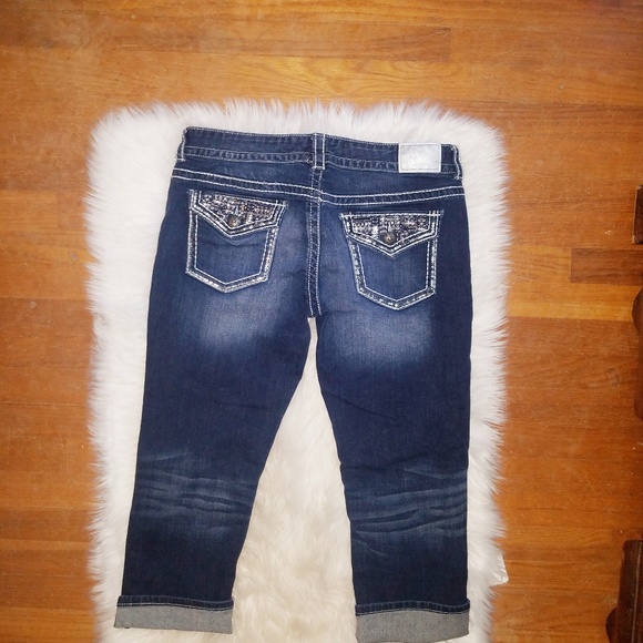 Maurices Premium Capris - Picture 2 of 5